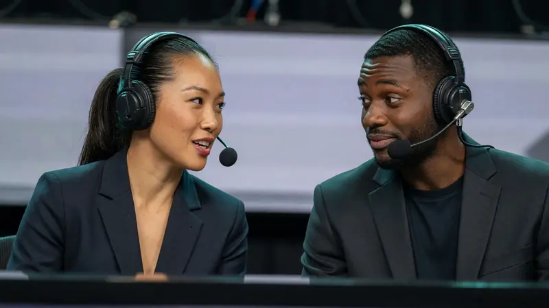 Analyst desk during a live series